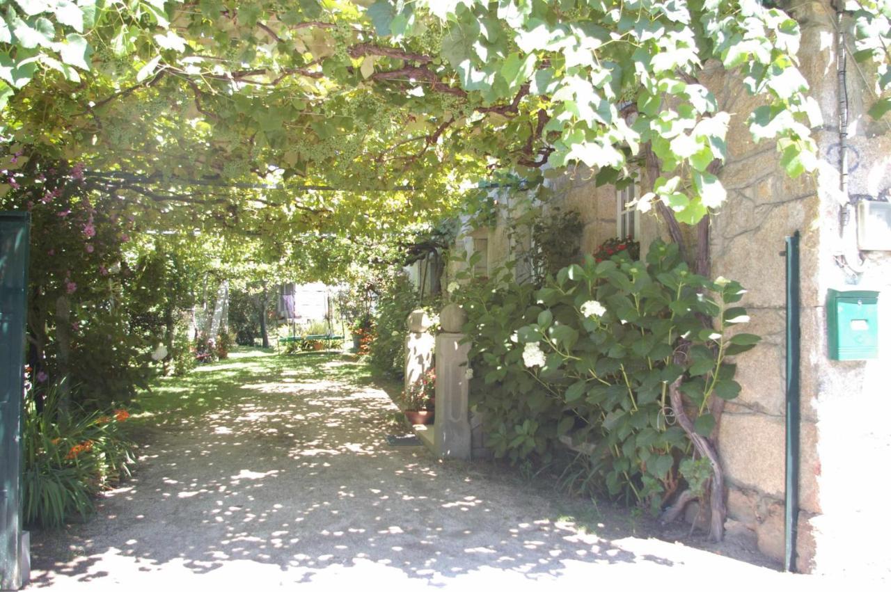Vivienda Tradicional Con Jardin Y Patio Interior Villa Villanueva De Arosa Exterior photo