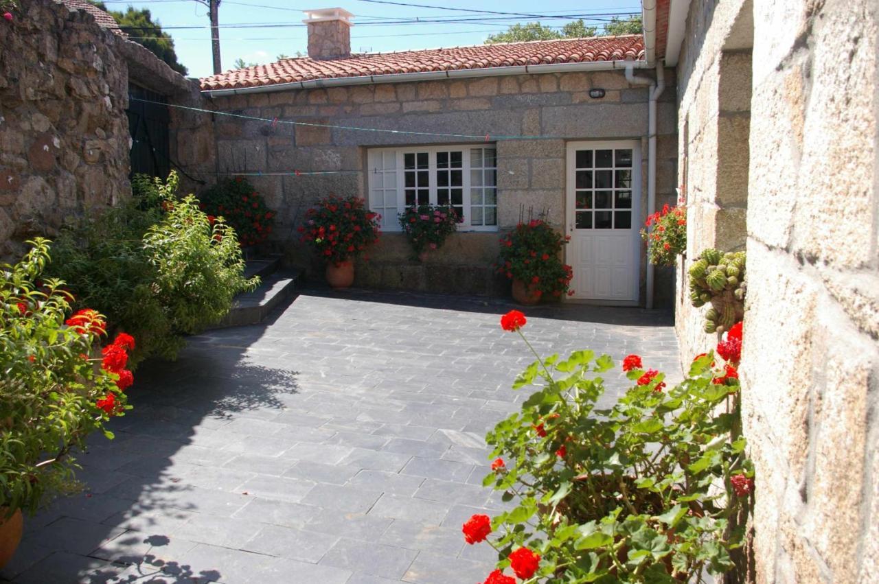 Vivienda Tradicional Con Jardin Y Patio Interior Villa Villanueva De Arosa Exterior photo