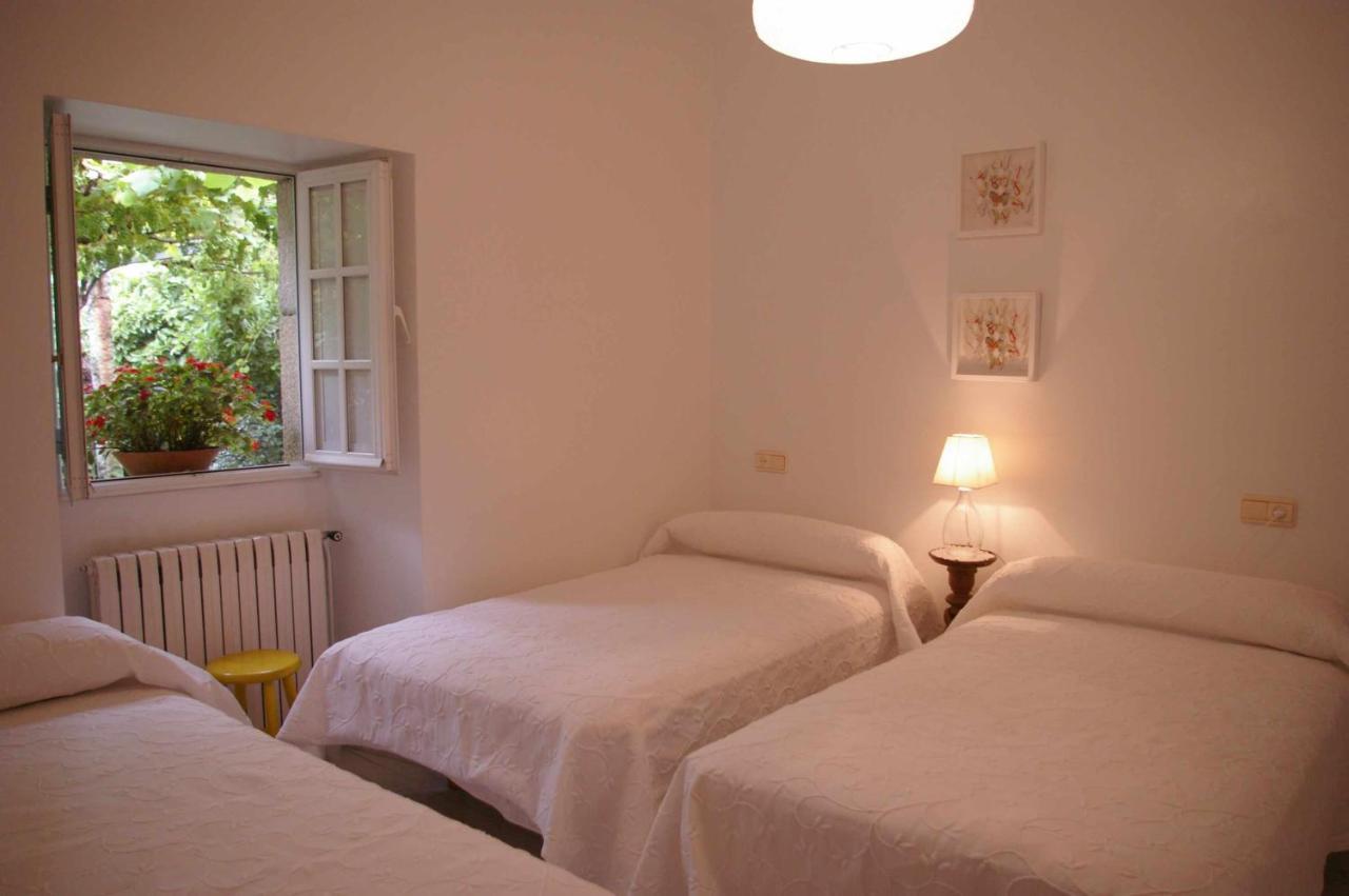 Vivienda Tradicional Con Jardin Y Patio Interior Villa Villanueva De Arosa Exterior photo